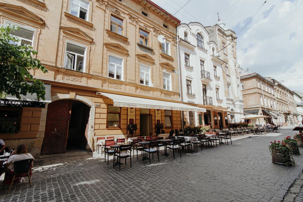 Apartment On Lesi Ukrainky Lviv Kültér fotó